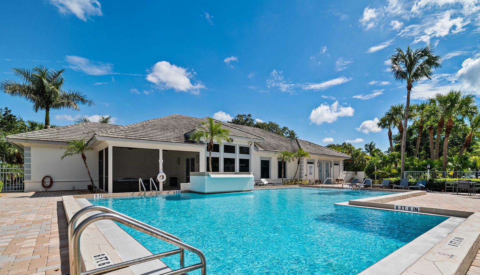 10X Iona Lakes 10X Living